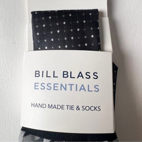Bill Blass Essentials Handmade Tie and Socks Combo Pack NWT - Picture 7 of 8